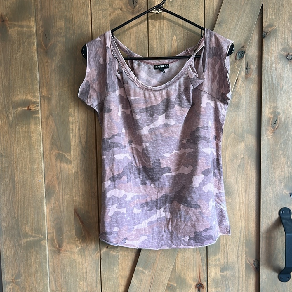 Express Camo T shirt